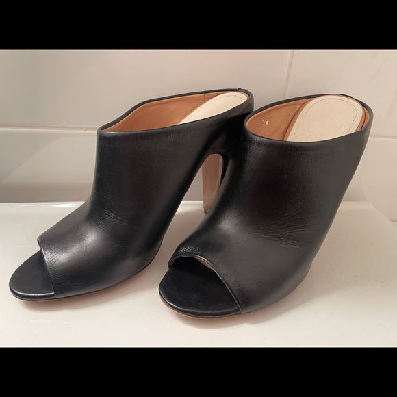 Maison Martin Margiela Luxury Leather Mules - Picture 1 of 5